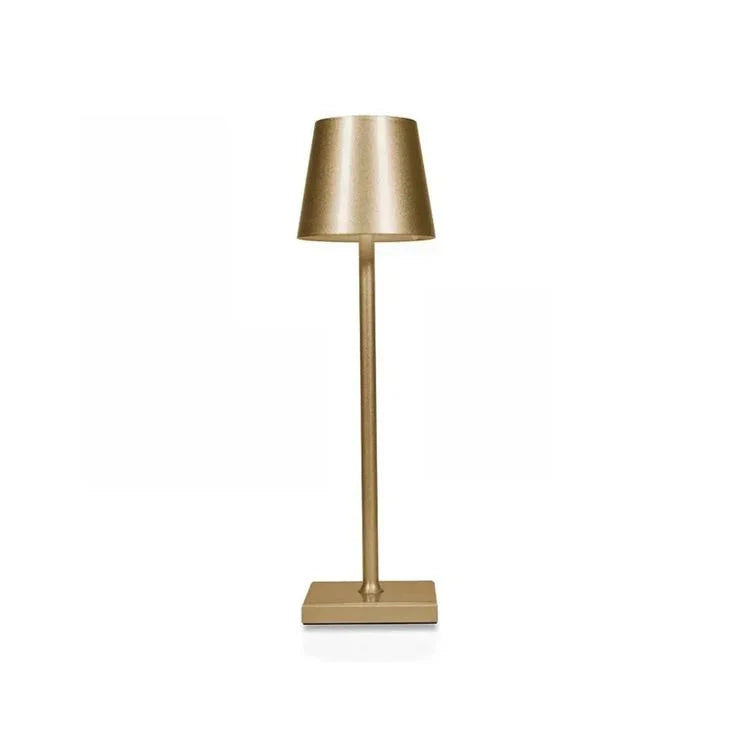 Luminária de mesa dourada LED em metal com design moderno e acabamento sofisticado.