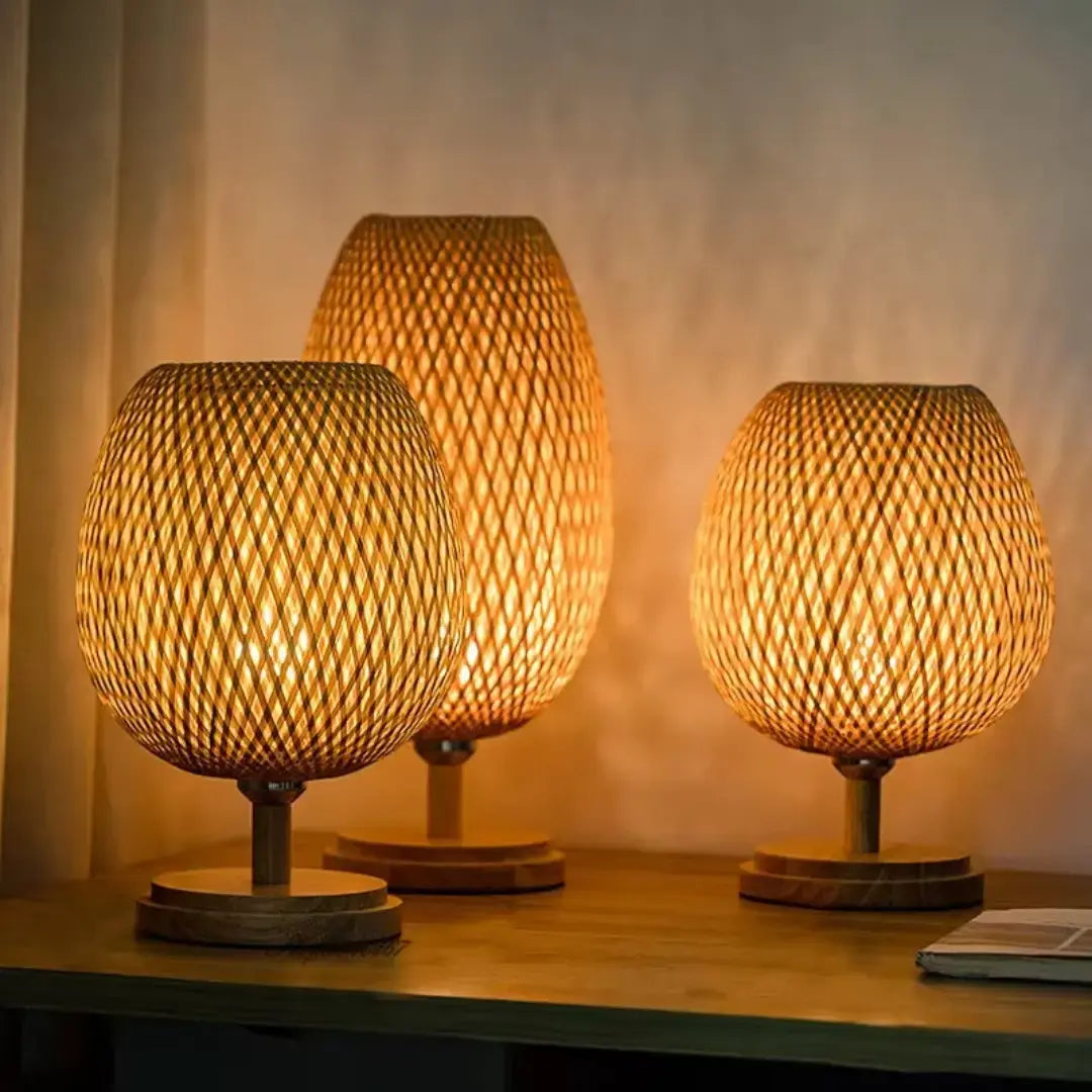 Abajur de mesa para quarto em bambu e madeira