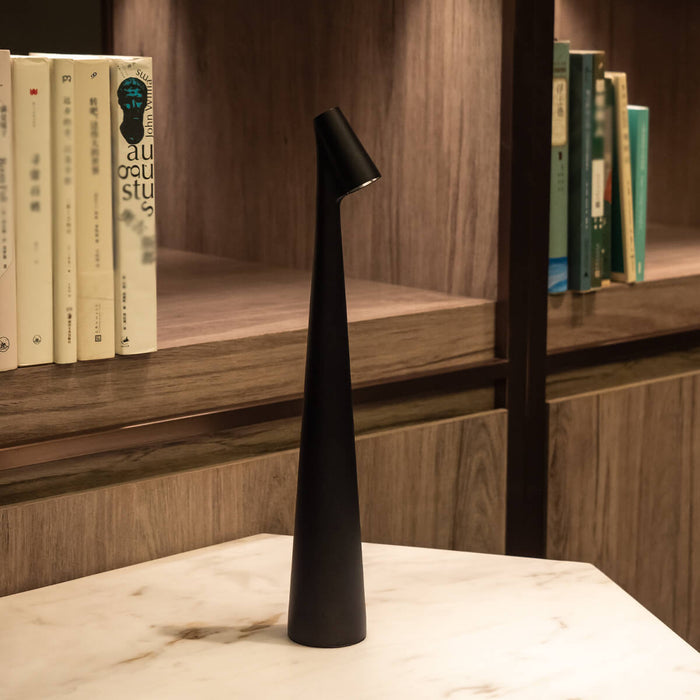 Luminária de Mesa Criativa com 3 Níveis de Brilho - Zafer Decor