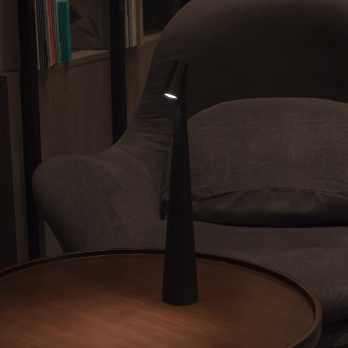 Luminária de Mesa Criativa com 3 Níveis de Brilho - Zafer Decor