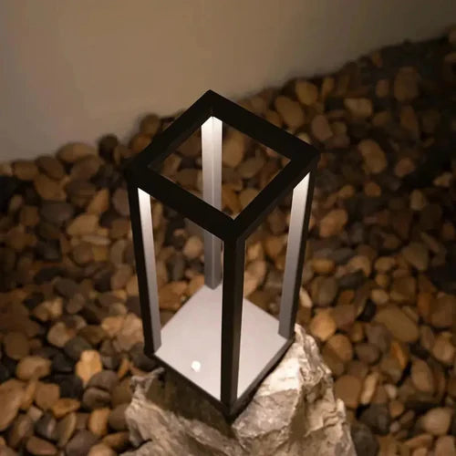 Luminária de Mesa Portátil Modern Zafer