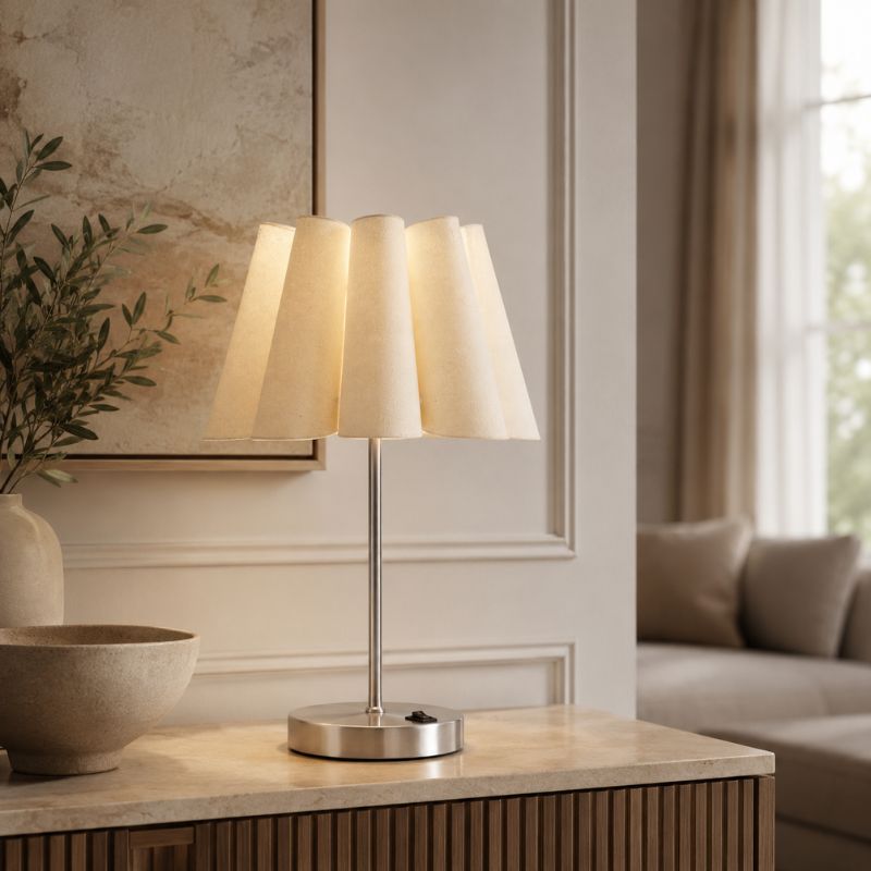 Luminária de Mesa com Cúpula Plissada Prata