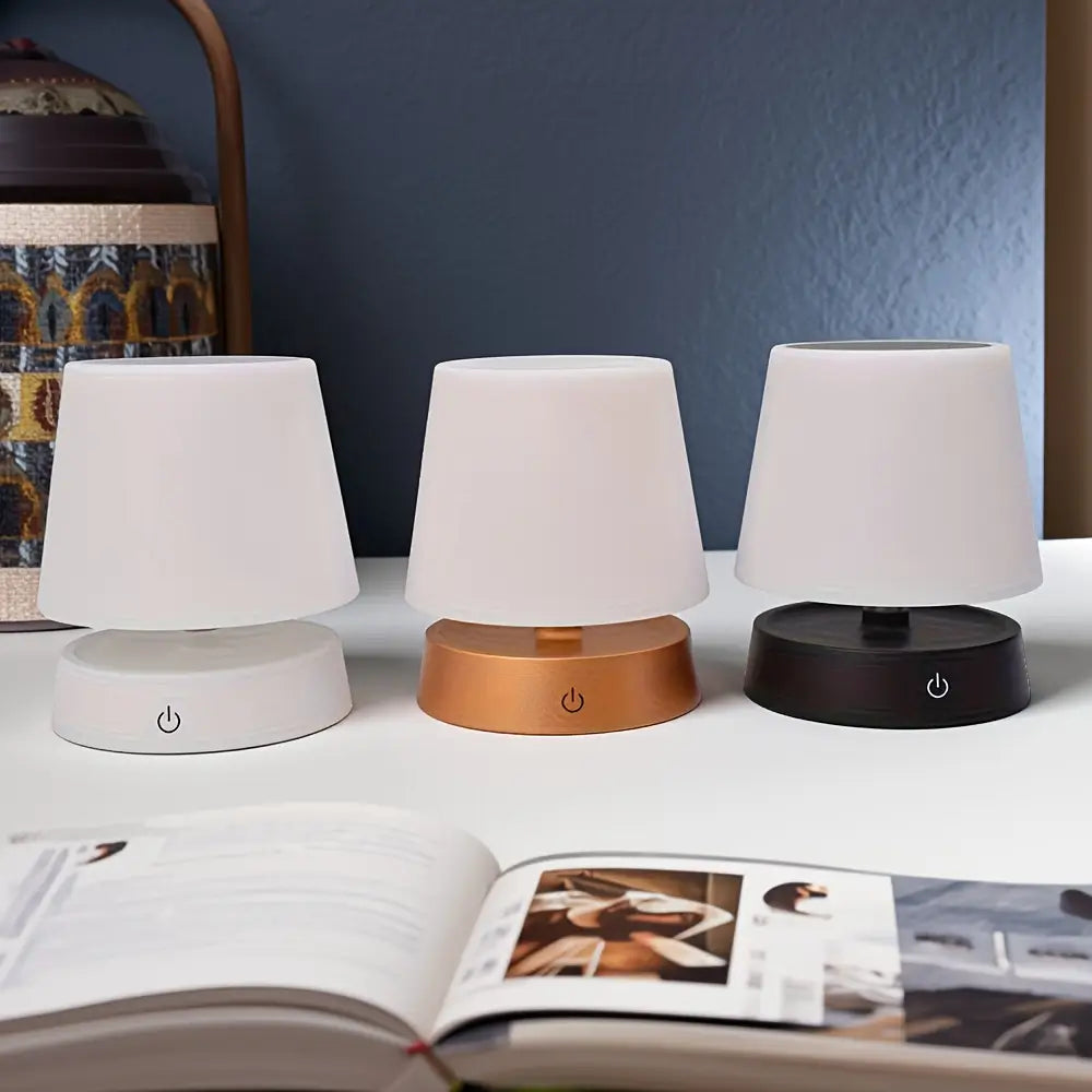 Luminária de mesa retrátil em modo pequeno com design moderno e luz suave